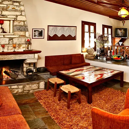Hotel Aleka's House 4*