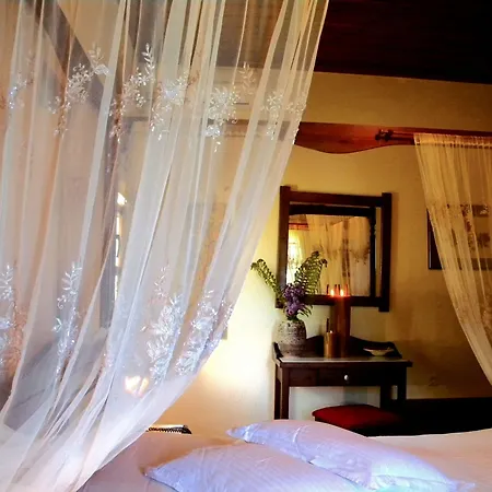 Aleka's House Hotel