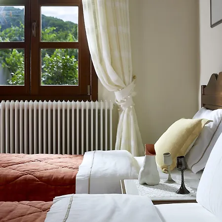 Hotel Aleka's House