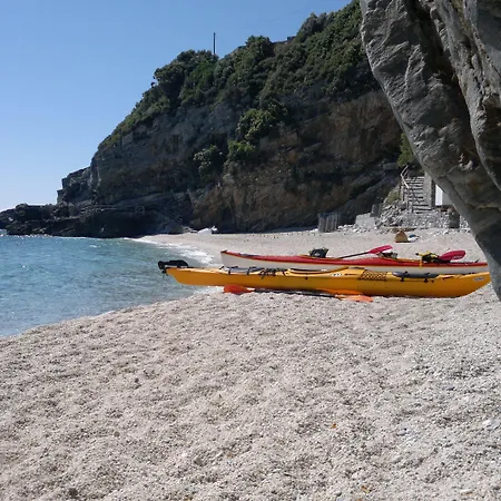 Aleka's House Ξενοδοχείο 4*