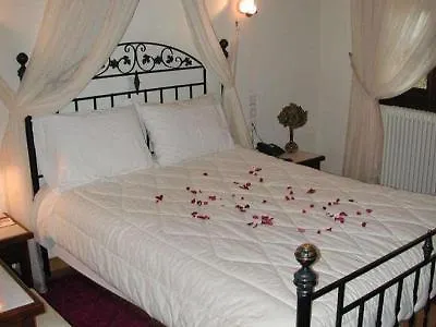 Aleka's House Otel 4*