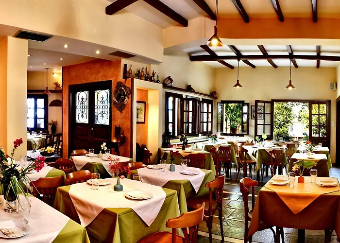 Hotel Aleka's House 4*